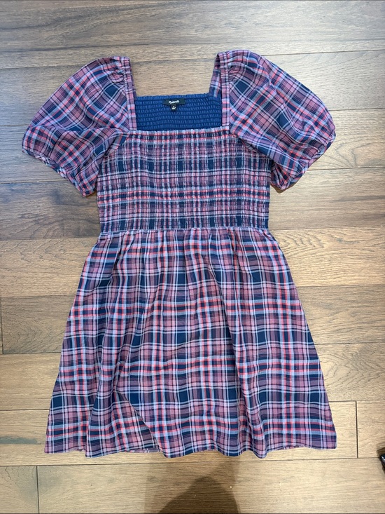 Madewell Dresses & Skirts - Madewell Lucie Puff-Sleeve Smocked Mini Dress in Rockfern Plaid Medium - C1